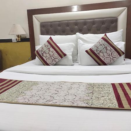 Hotel Corporate Inn Chandīgarh 외부 사진